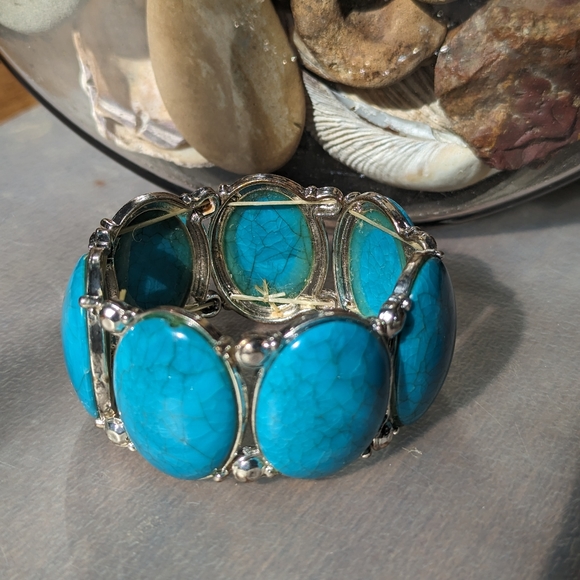 Turquoise necklace and bracelet - Picture 6 of 6